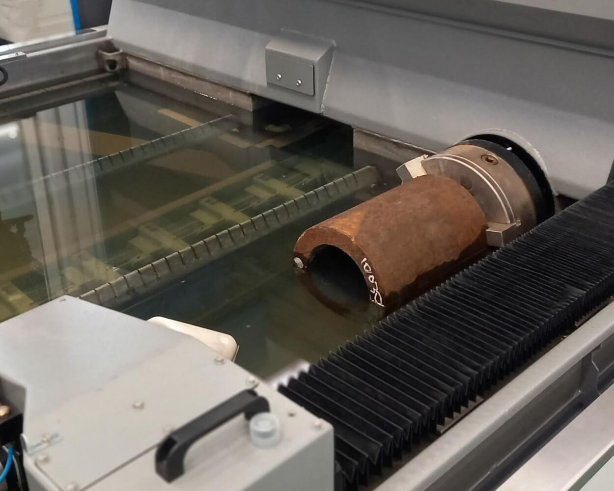 Here are 5 reasons for taking waterjet technology for cutting pipes into consideration 