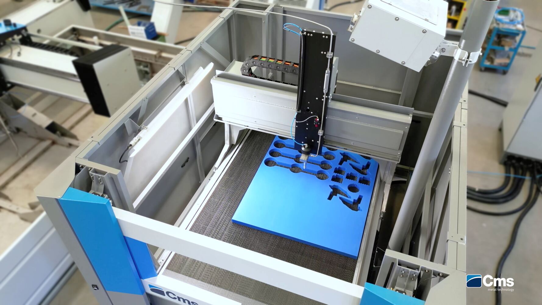 CMS tecnocut smartline: compact and versatile for your production